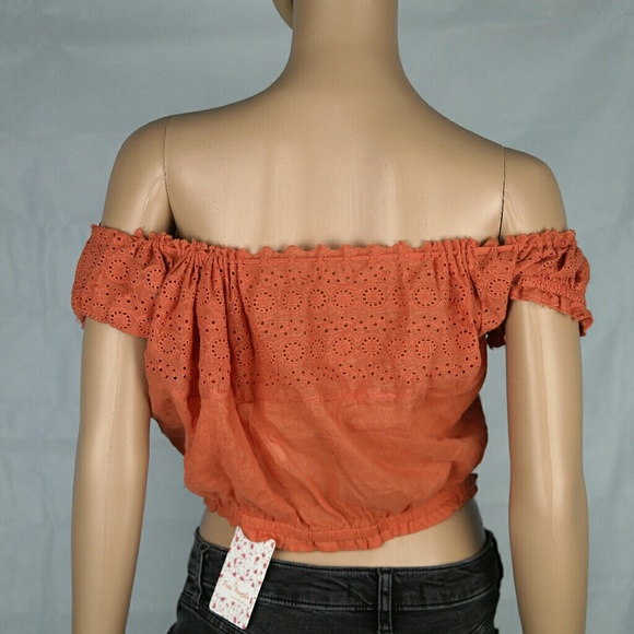 NWT Free People Eyelet you a lot top - Picture 4 of 6